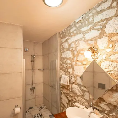 Gæstehus Eski Ev 4*